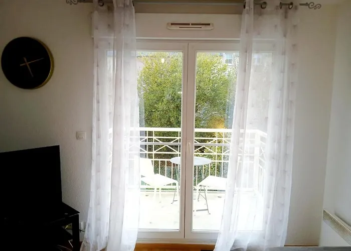 F2 Plein Sud Proche Du Debarquement * Port-en-Bessin-Huppain